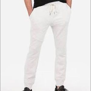 Express joggers white
